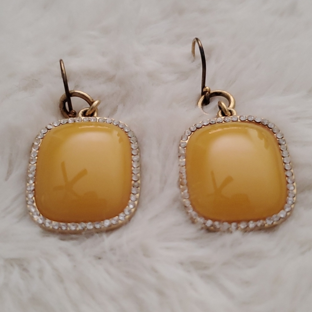 Cache Earrings with Rhinestones - Picture 5 of 7